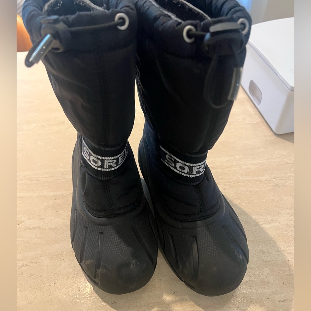 Kids Sorel Snow Boots Size 1